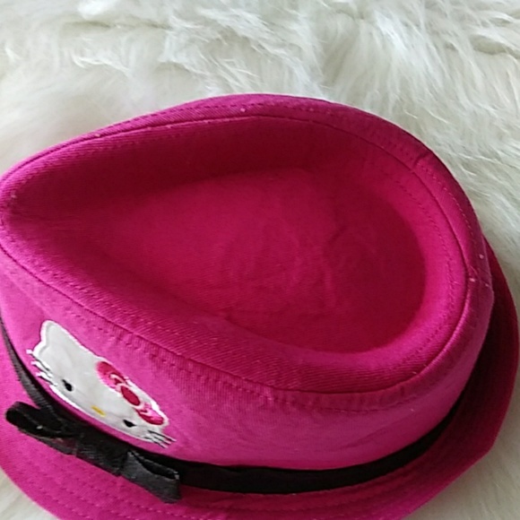 Hello Kitty Fedora - Picture 2 of 4